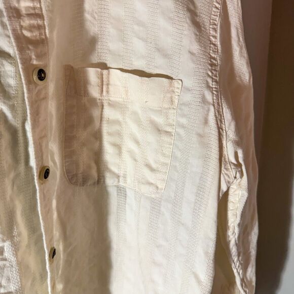 Vintage 80s/90s Petite Sophisticate Cotton Button-Down Shirt | Textured Ivory Cr - Picture 7 of 8